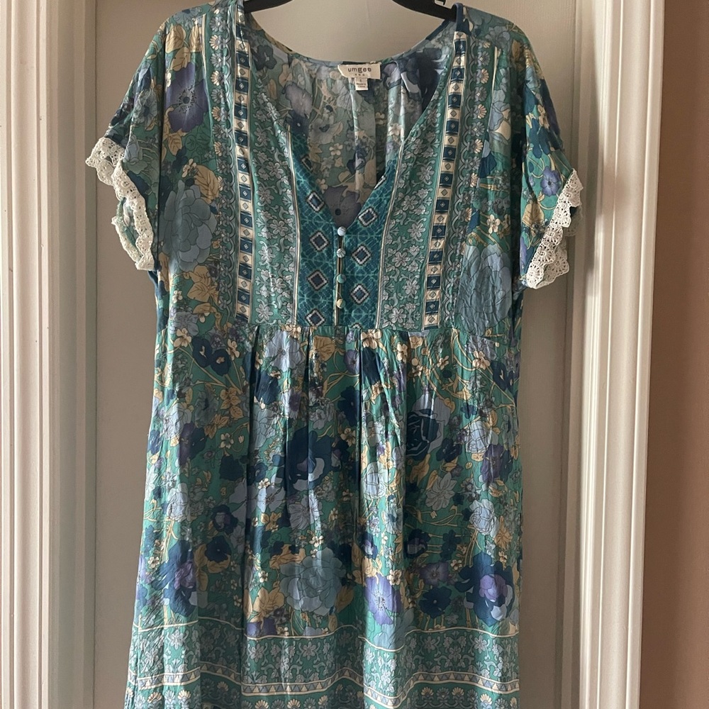 Cute Umgee babydoll dress